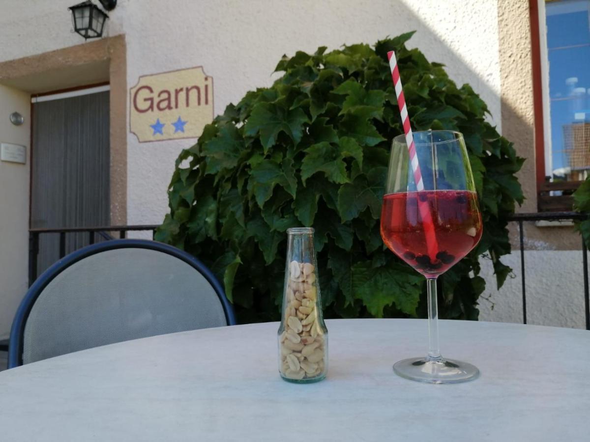 Garni Sonne Hotel Malles Venosta Eksteriør billede